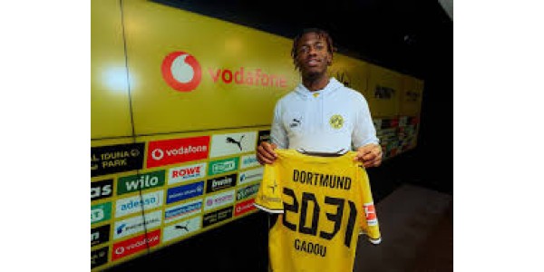 Joane Gadou wechselt zu Borussia Dortmund und unterschreibt einen Vertrag bis 2031.